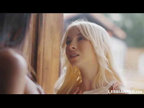 ❤️ Jenta kommer hjem noen måneder senere og ender opp med å spise stemorens fitte ️ Sexvideo ved no.mrvideospornogratis.ru